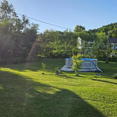 Apartman Smjestaj Na Selu Klara *